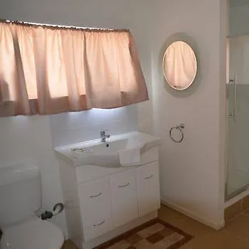 Beerwah Glasshouse Motel