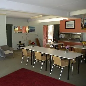 Beerwah Glasshouse Motel