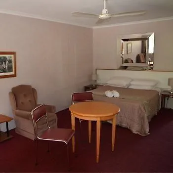 Beerwah Glasshouse Motel 3*,  Australia