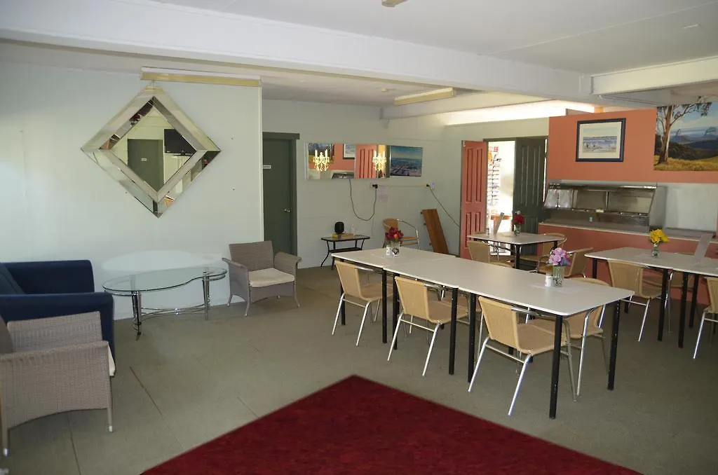 Beerwah Glasshouse Motel