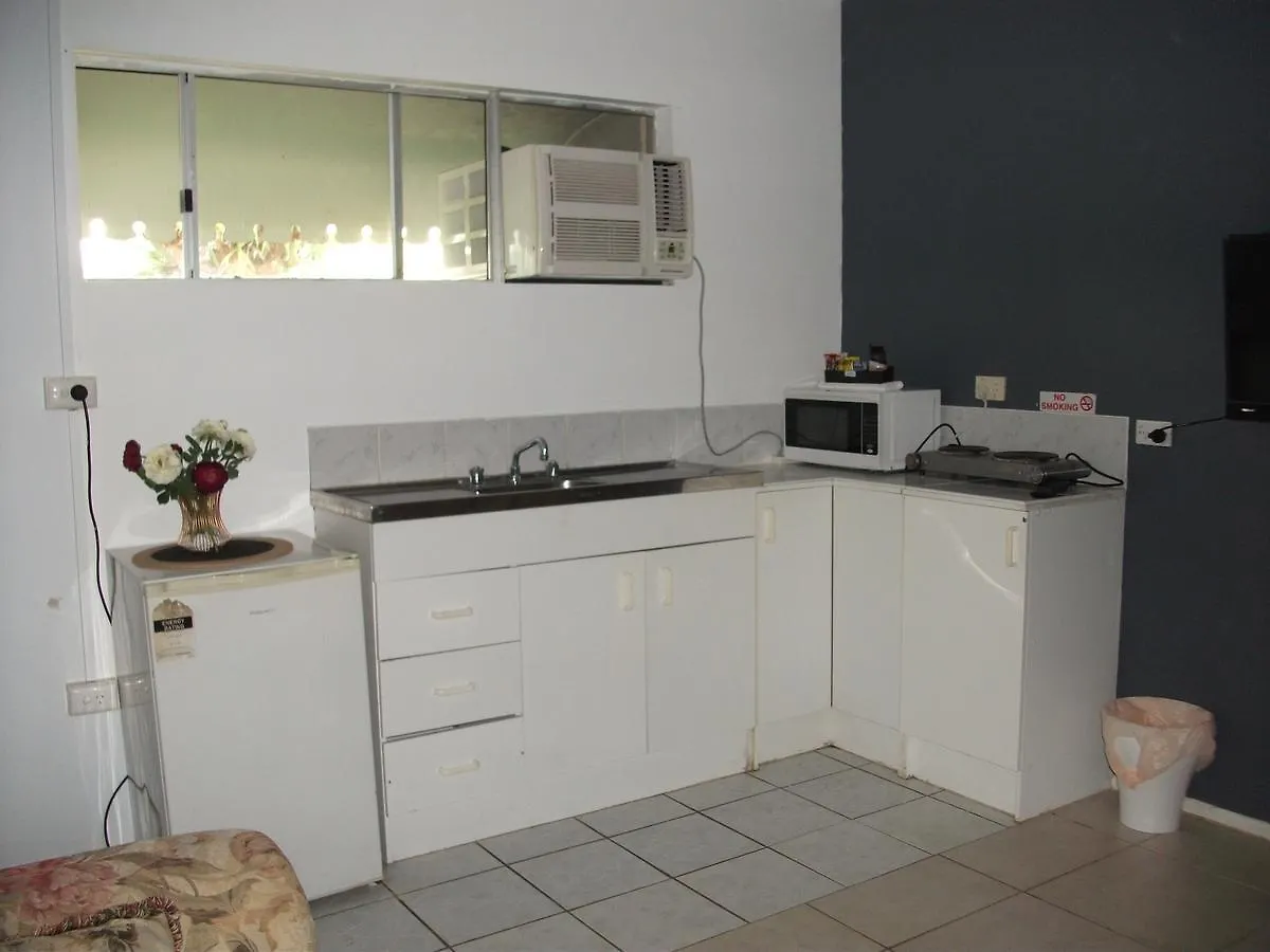 Beerwah Glasshouse Motel
