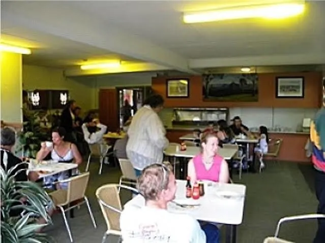 Beerwah Glasshouse Motel
