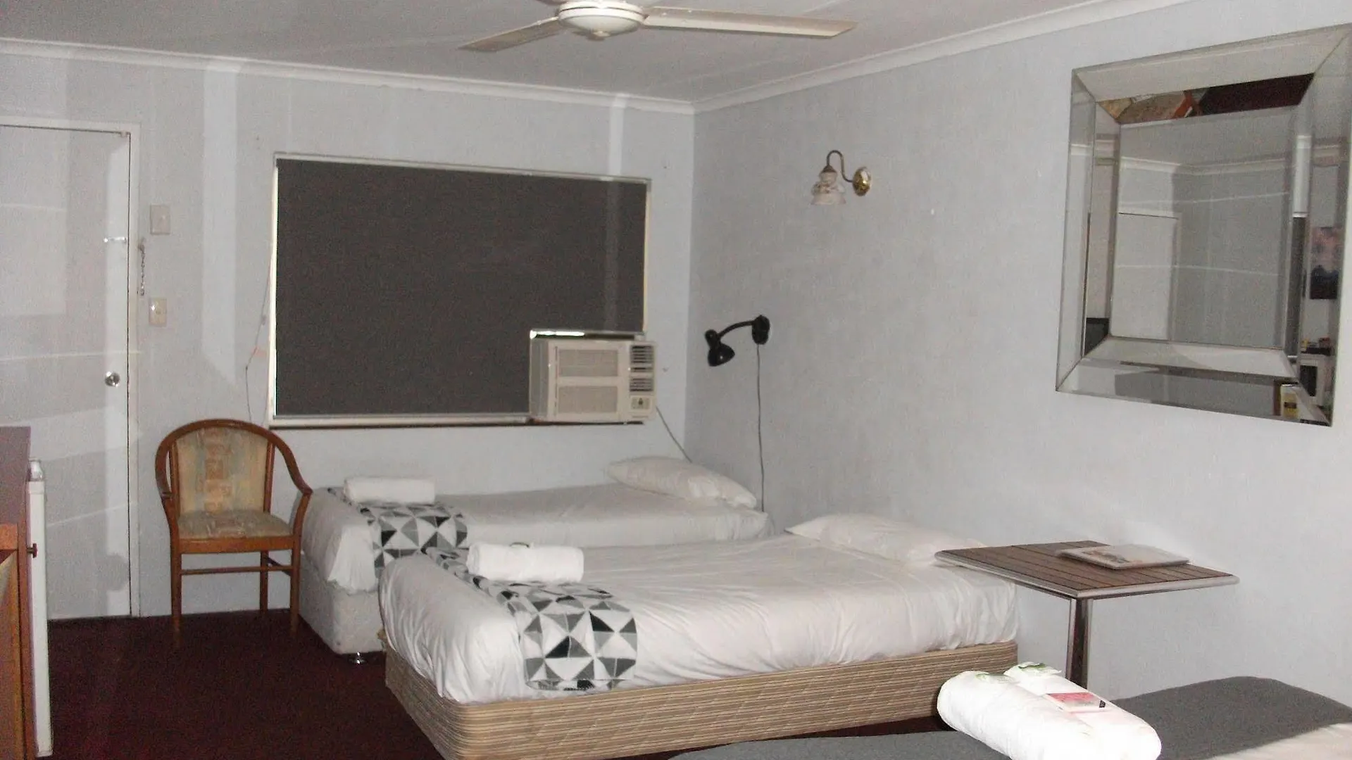 ***  Beerwah Glasshouse Motel Australia